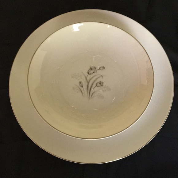 Royal Elegance Fine China 7 Piece Place Setting - Picture 6 of 10